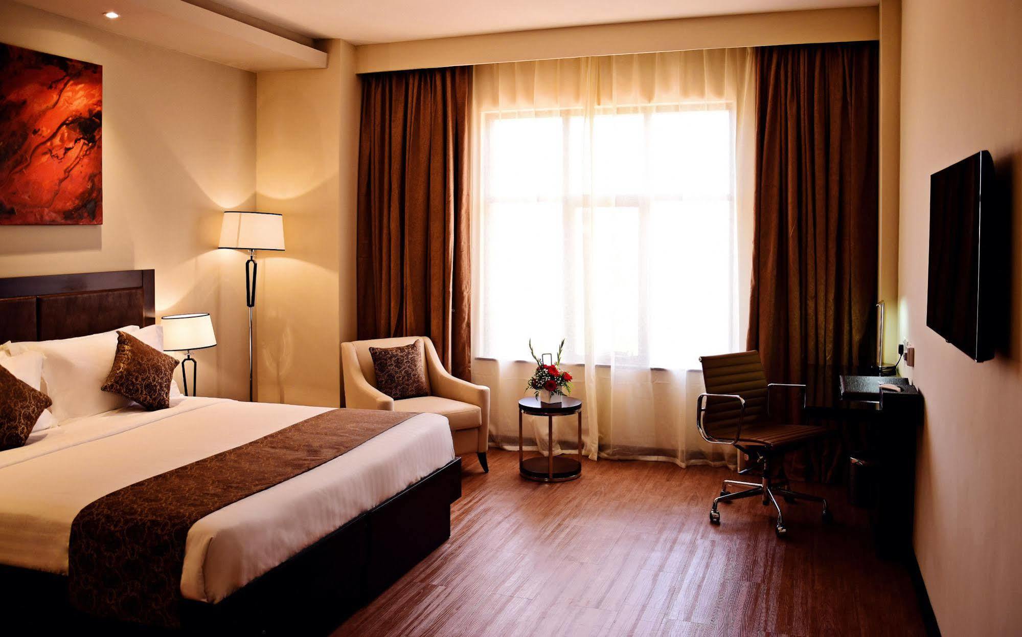 מלון Doubletree By Hilton ניירובי מראה חיצוני תמונה